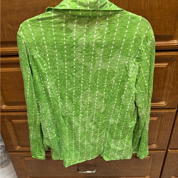 David Cline Vibrant Green and white camo and long sleeve top - Picture 3 of 4